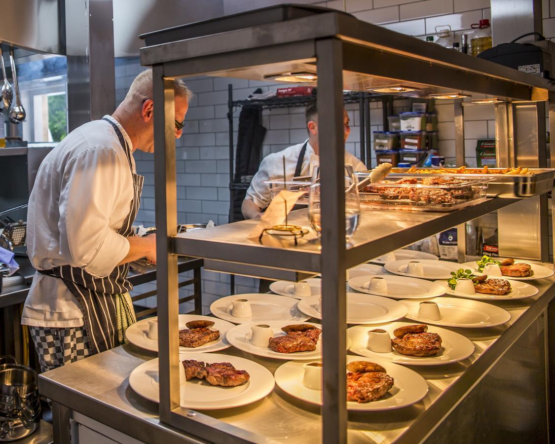 The Coach & Horses Inn Bolton by Bowland Екстер'єр фото